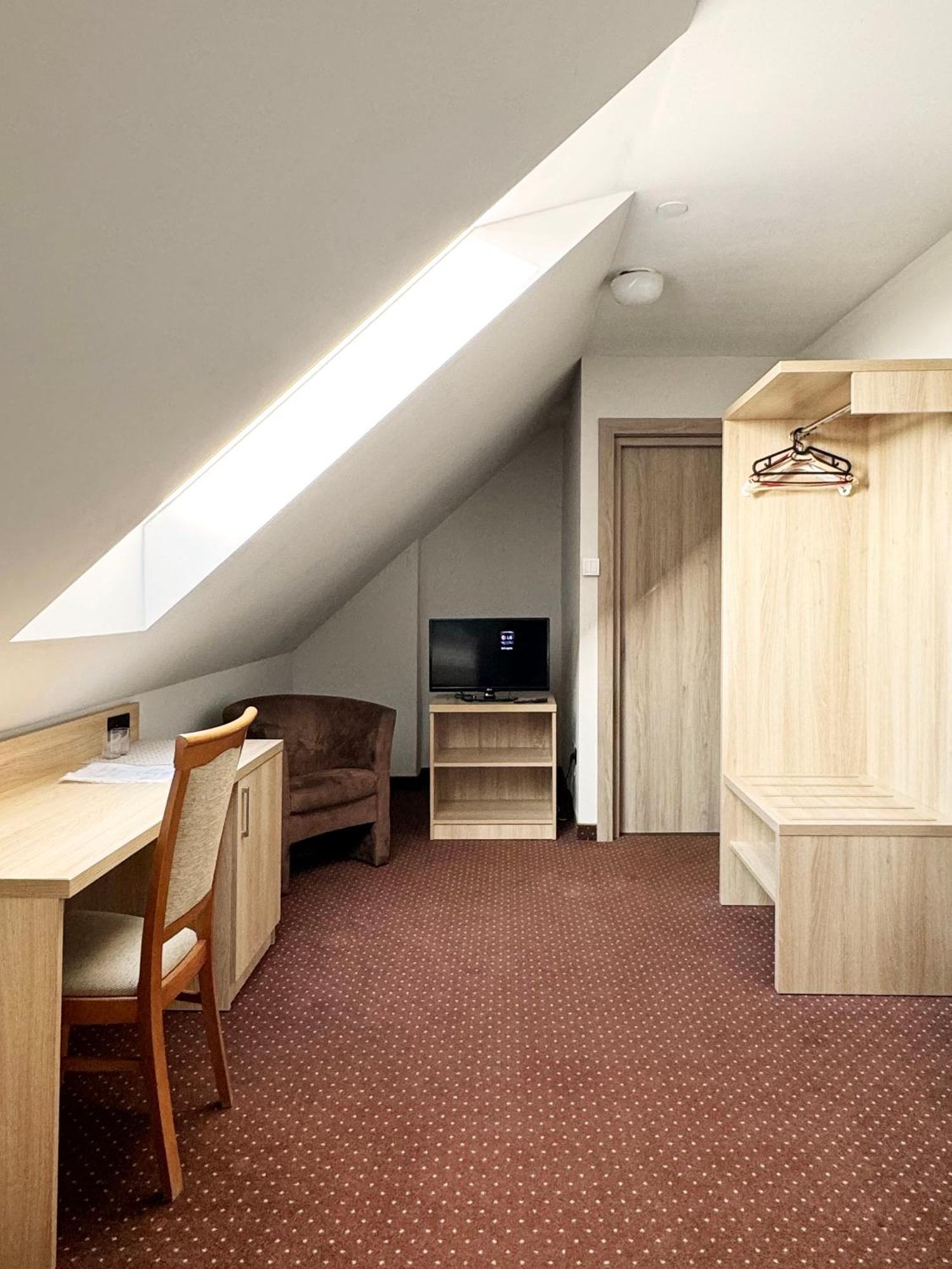 Motel DB2000 Biłgoraj Buitenkant foto