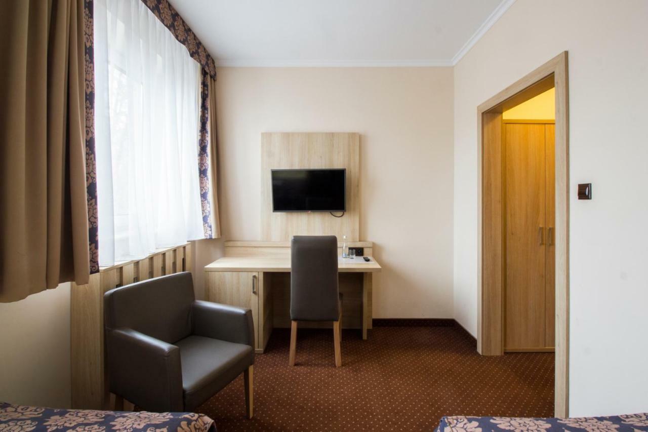 Motel DB2000 Biłgoraj Buitenkant foto